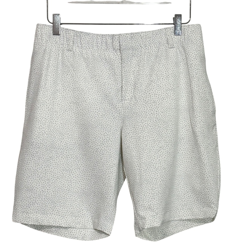 GOLF SHORTS - NEW - Under Armor Links Printed - Size 12 White Grey Polka Dot